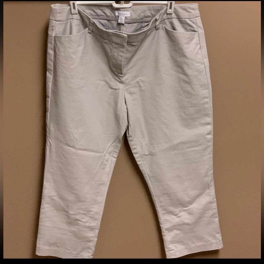 Gray crop pants